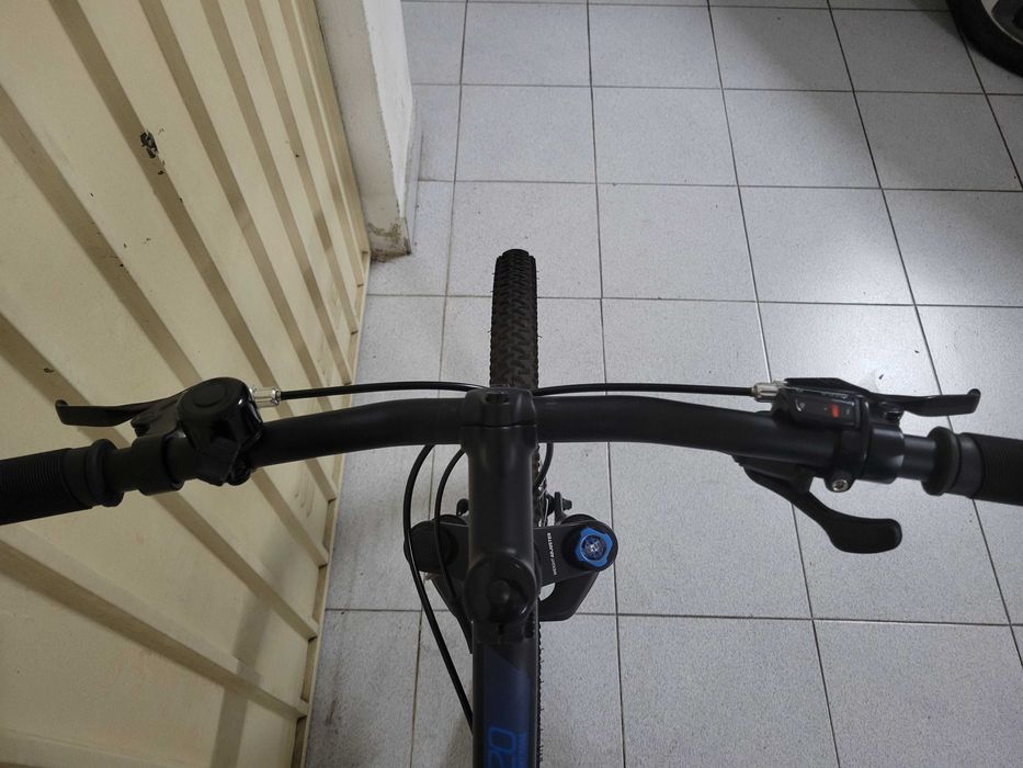 Btwin Rockrider ST120, S, 27,5 (preta e azul)