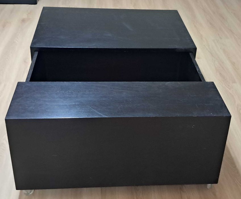 Mesa de centro / Baú em madeira wengué