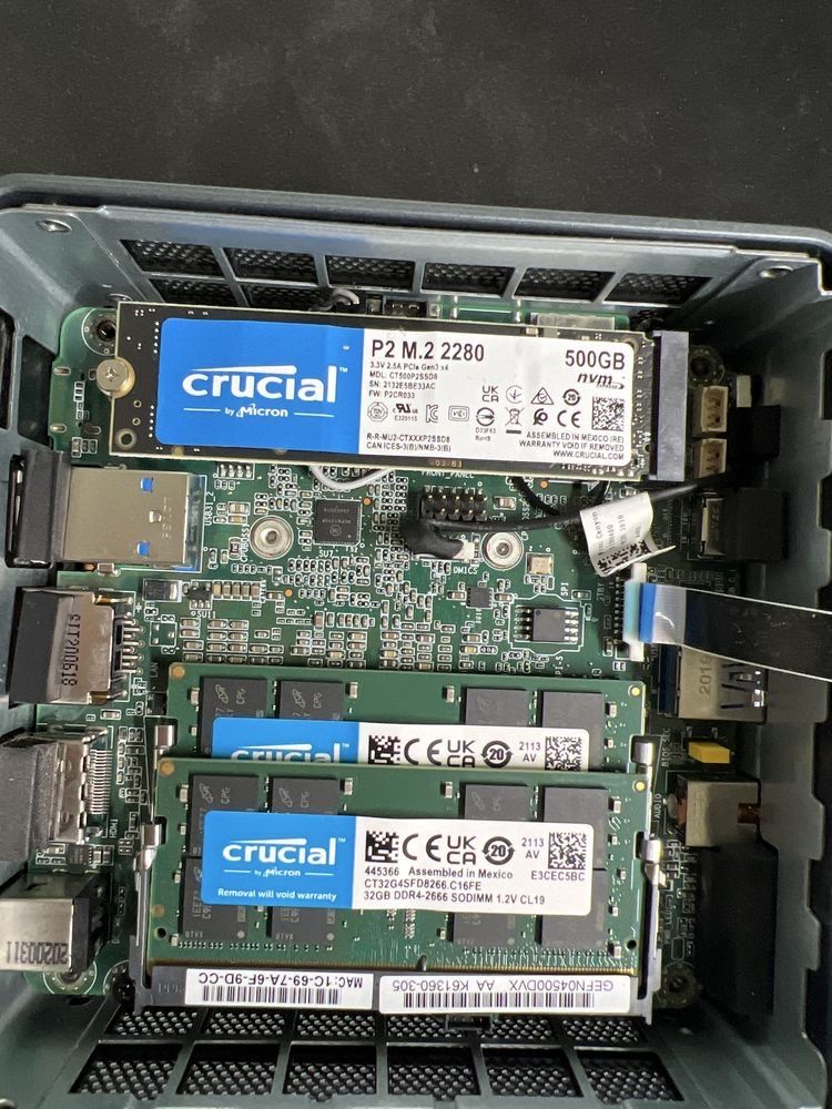 Intel NUC10i7FNH2