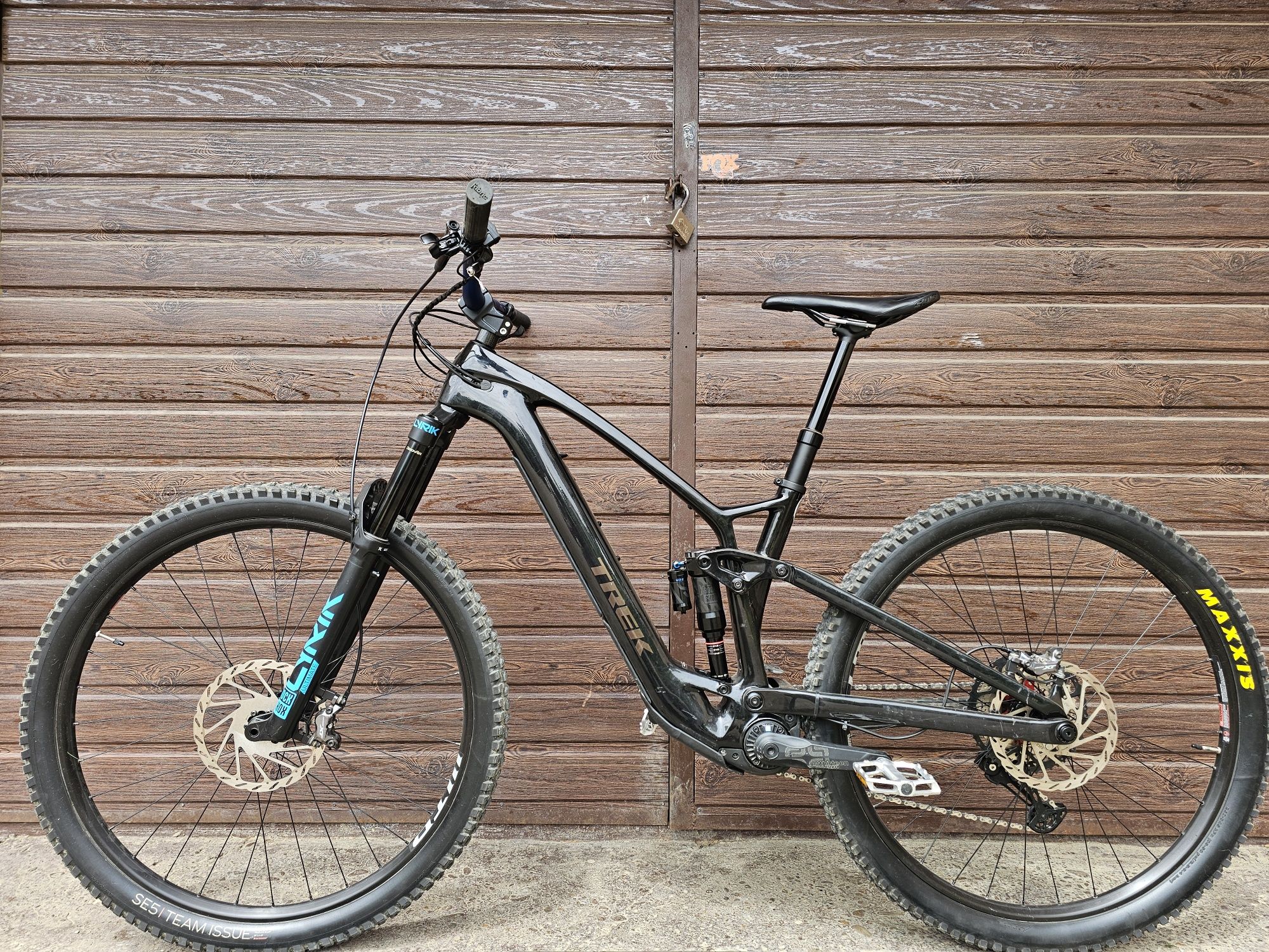 Trek Fuel Exe 9.8 2024