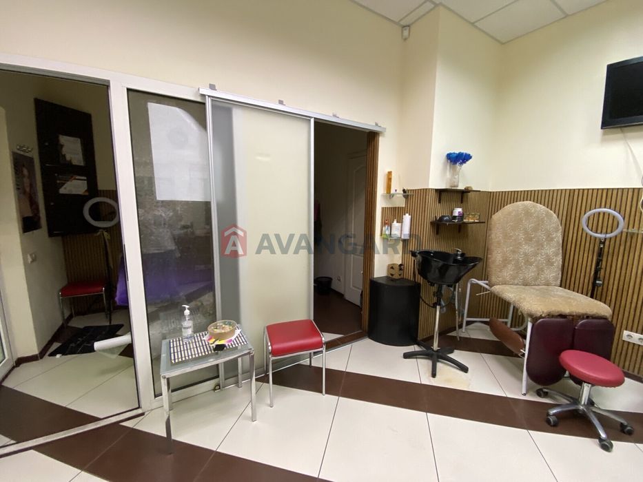 Продам готовий бізнес у центральному районі Салон Краси35000$