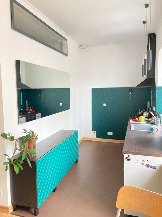 Яскрава і тепла квартира в центрі Подолу