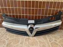 Grelha frontal  Opel Astra