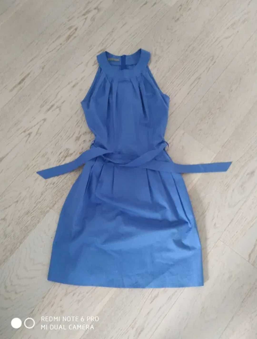 Niebieska sukienka Vertus r.S