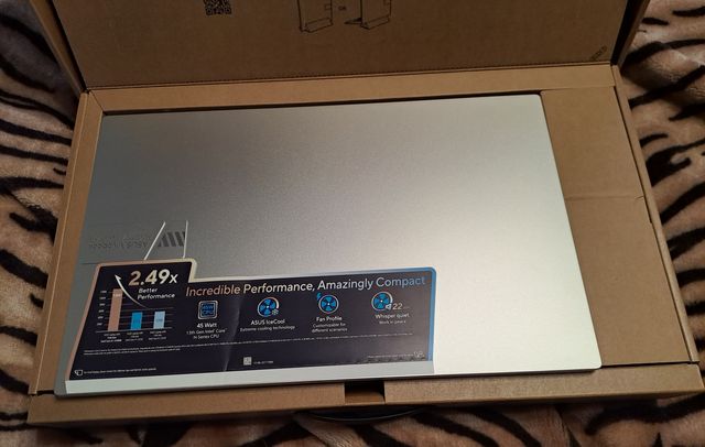 Laptop Asus vivobook 17.3"Model:K3704V  Nowy.