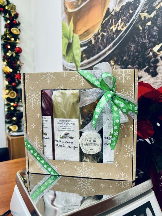 Herbaciany zestaw prezentowy herbaty liściaste konfitura Boże Narodzen