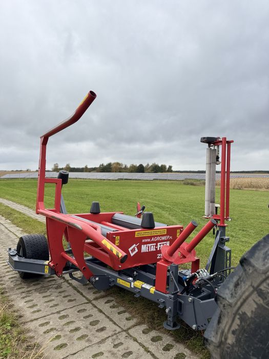 Owijarka samozaładowcza METAL-FACH Z577