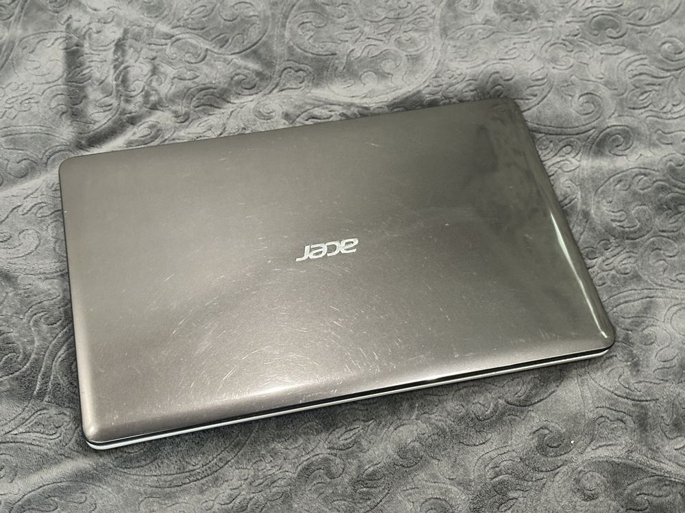 Продам ноутбук ACER Aspire E1