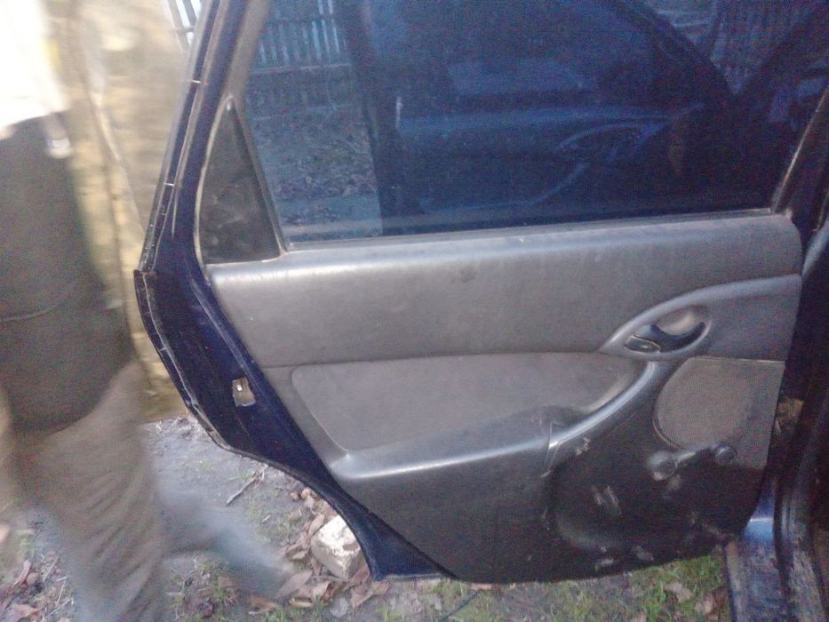 Продам Форд фокус 1 по запчастинам