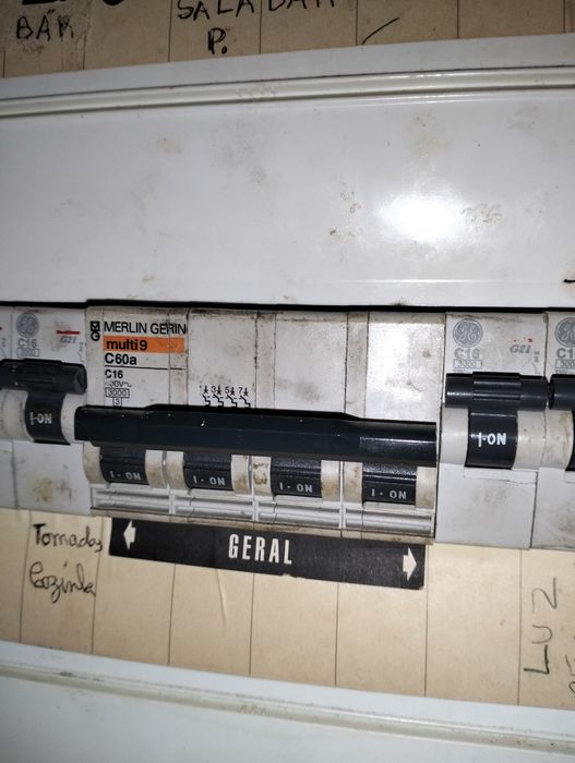 Eletricista 24hs, Lisboa,   Sintra,  toda lisboa.