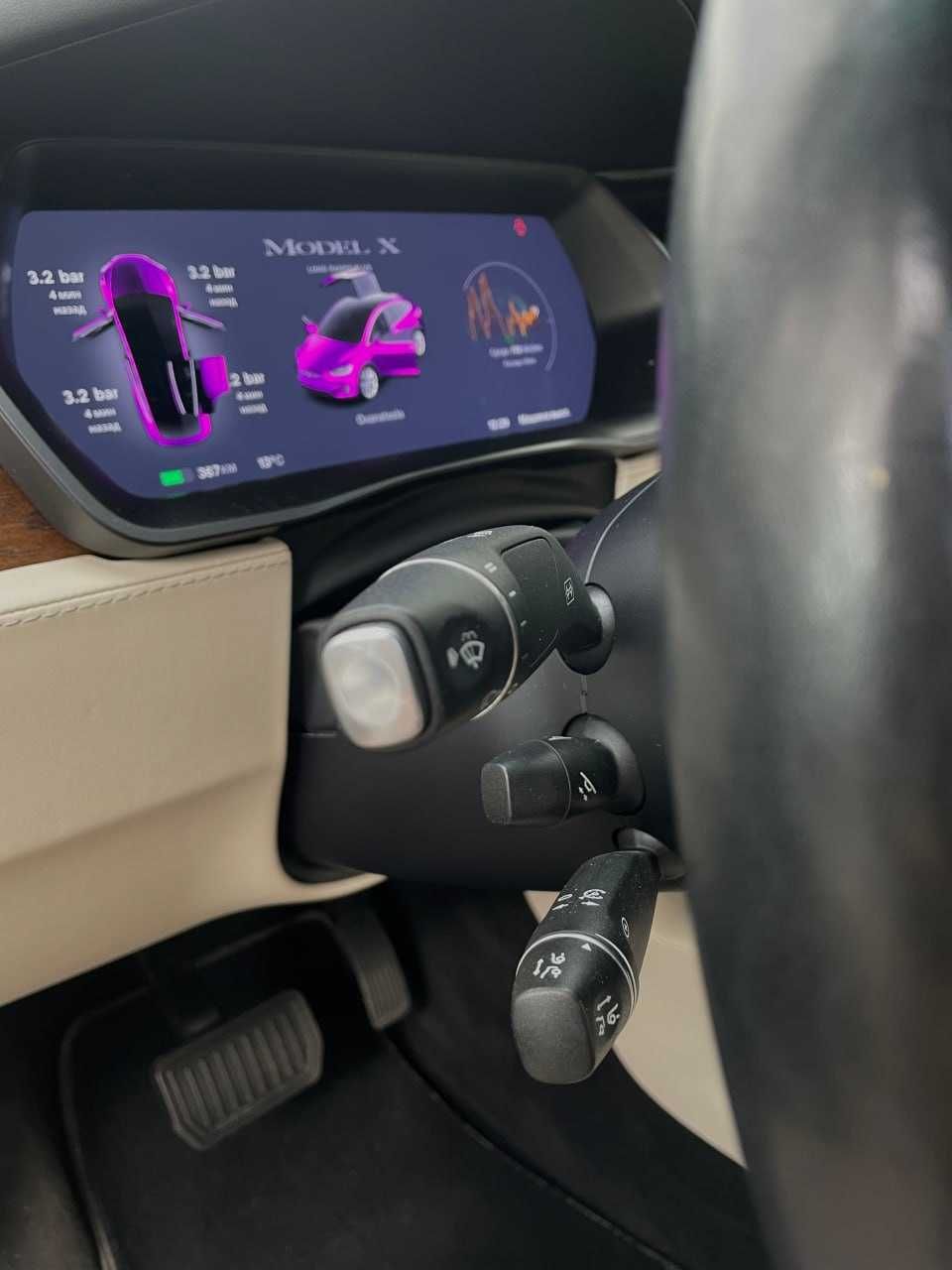 Tesla Model X 2020