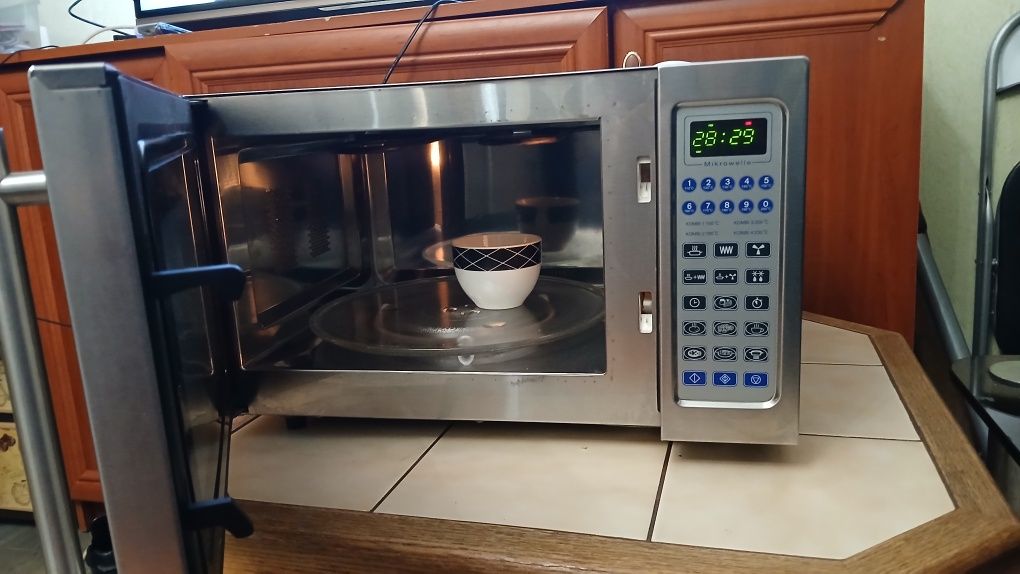 Телевизор Sony  - Kdl 32  R d б/у Германии.