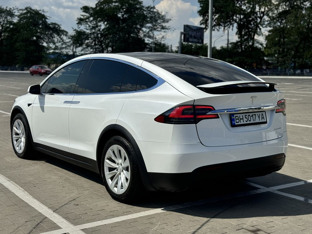 Tesla Model X 2019 100D
