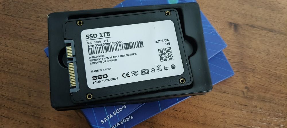 SSD 1 Tb, SATA III 2.5, 6 Gb/s