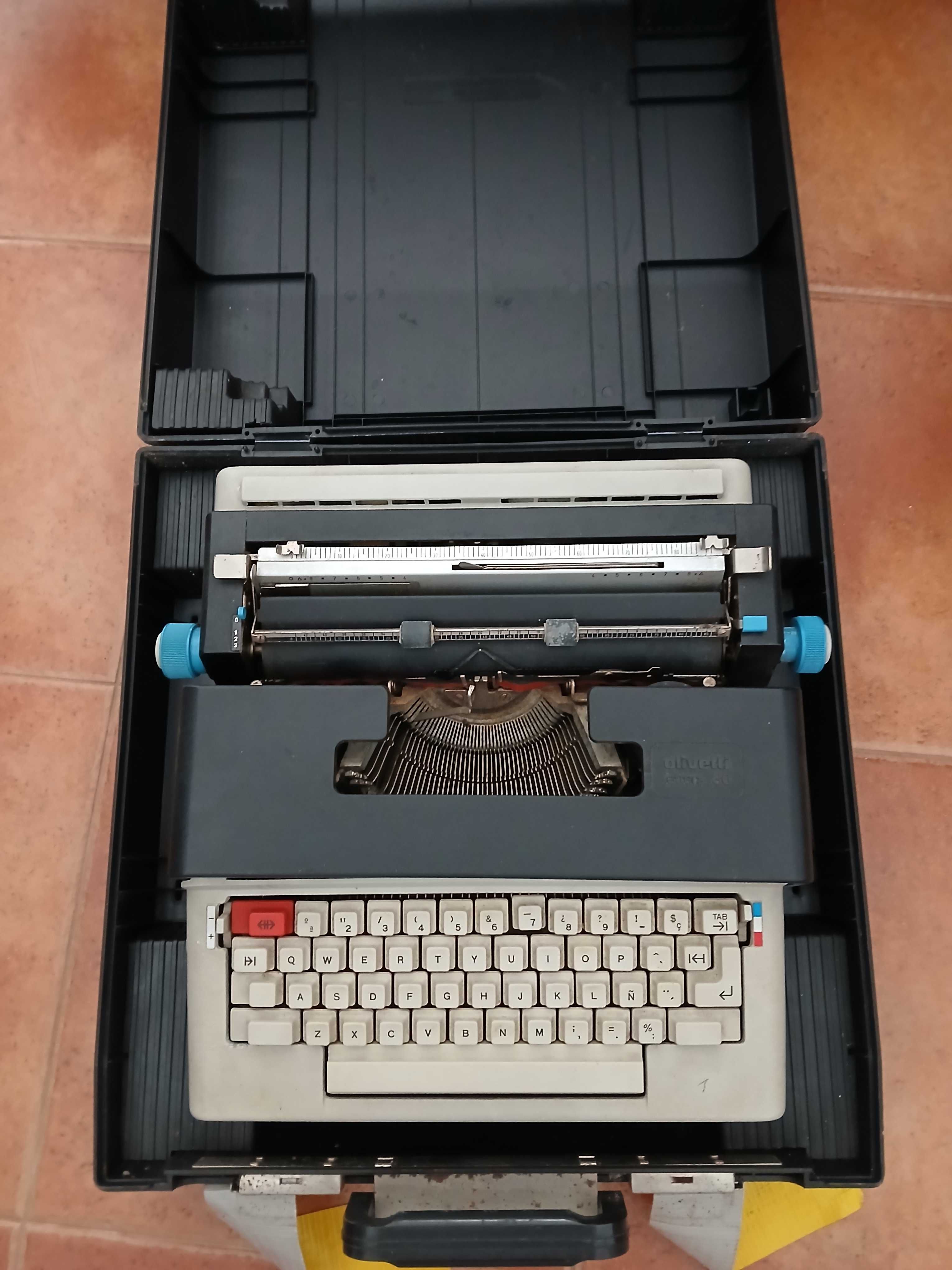 Maquinas de escrever antiga