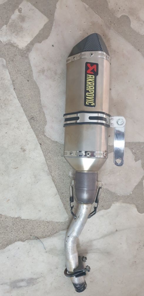 Vendo material da yamanha x-max  125 e material universal