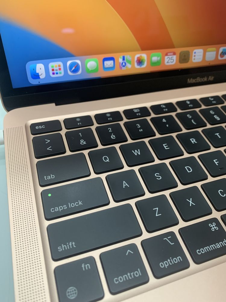 Macbook Air M1 Gold 8GB RAM 500GB SSD