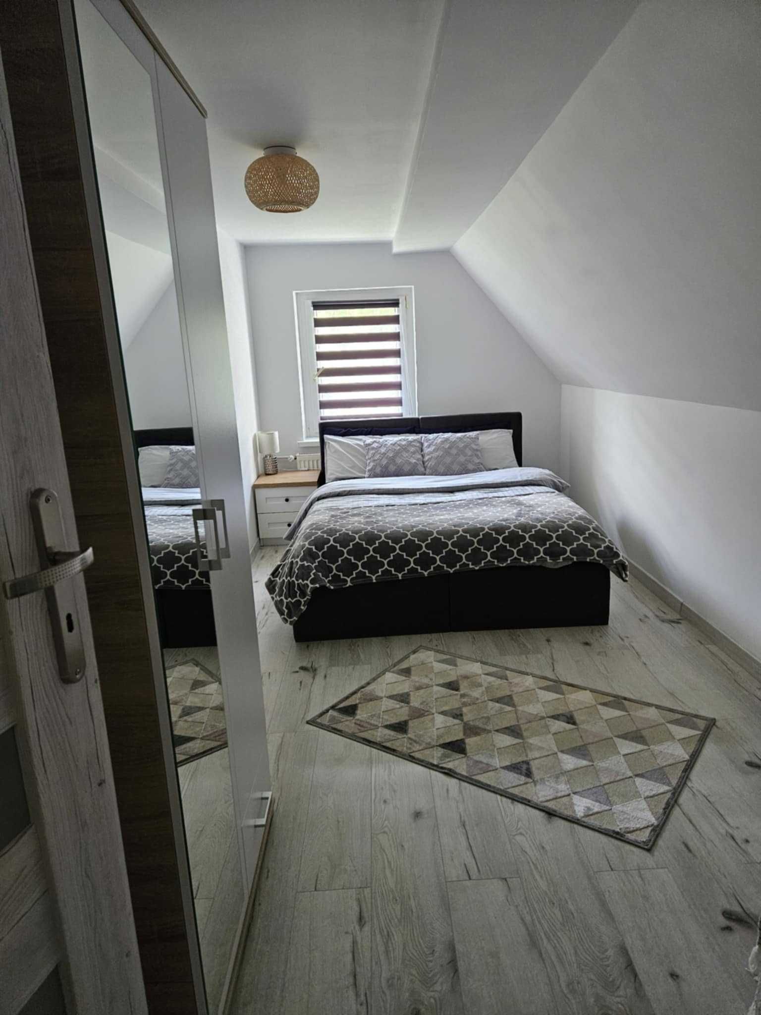Dom 180 m² z dużym budynkiem gospodarczym  okolice Krzeszowa