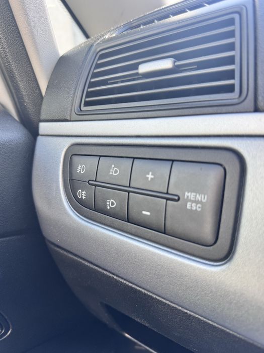 FIAT GRAND PUNTO 1.2 2010 NACIONAL 18 meses garantia