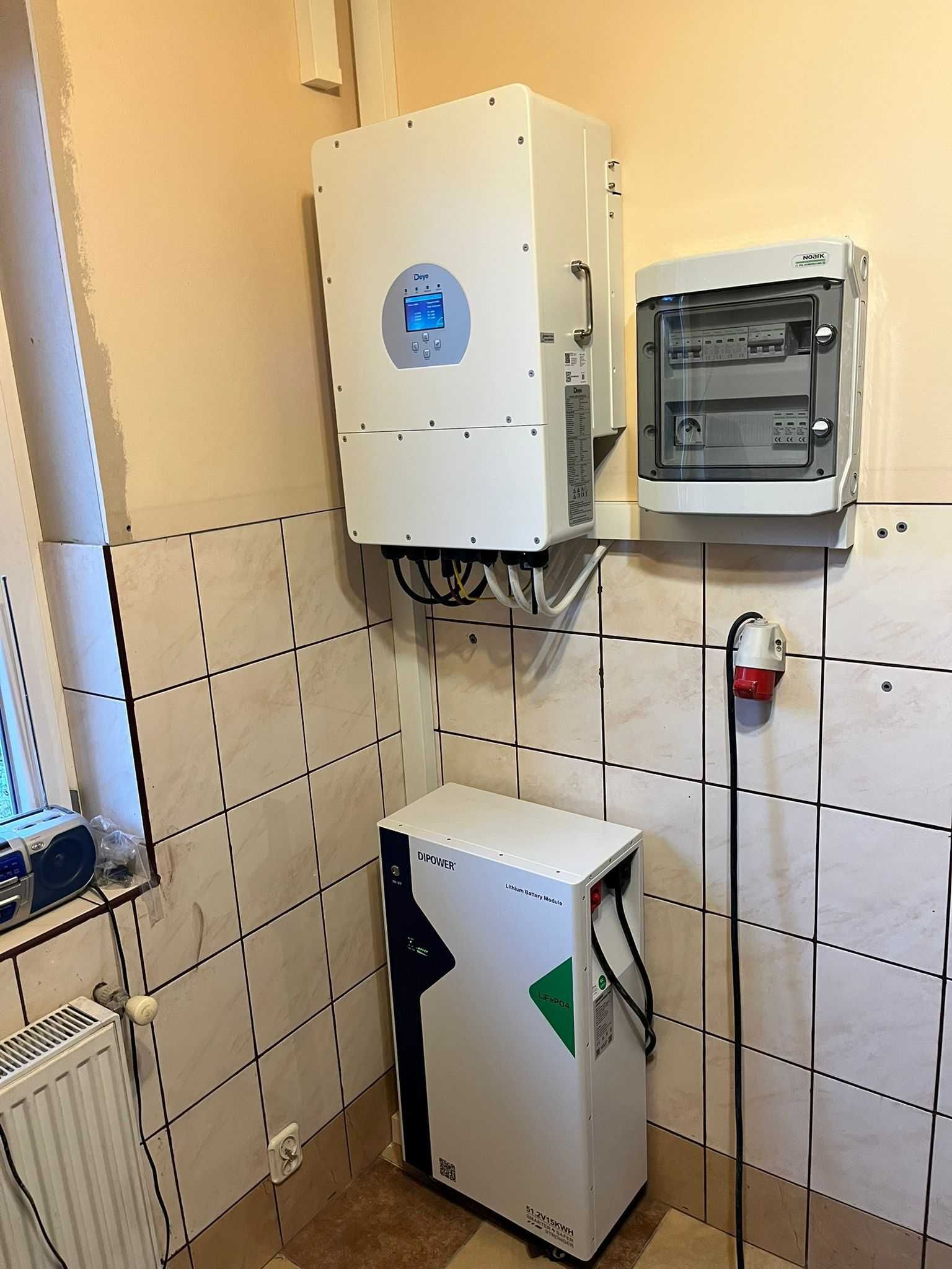 Zestaw Magazyn Energii 15,36 kWh DiPower + Falownik Deye 12K-SG04LP3
