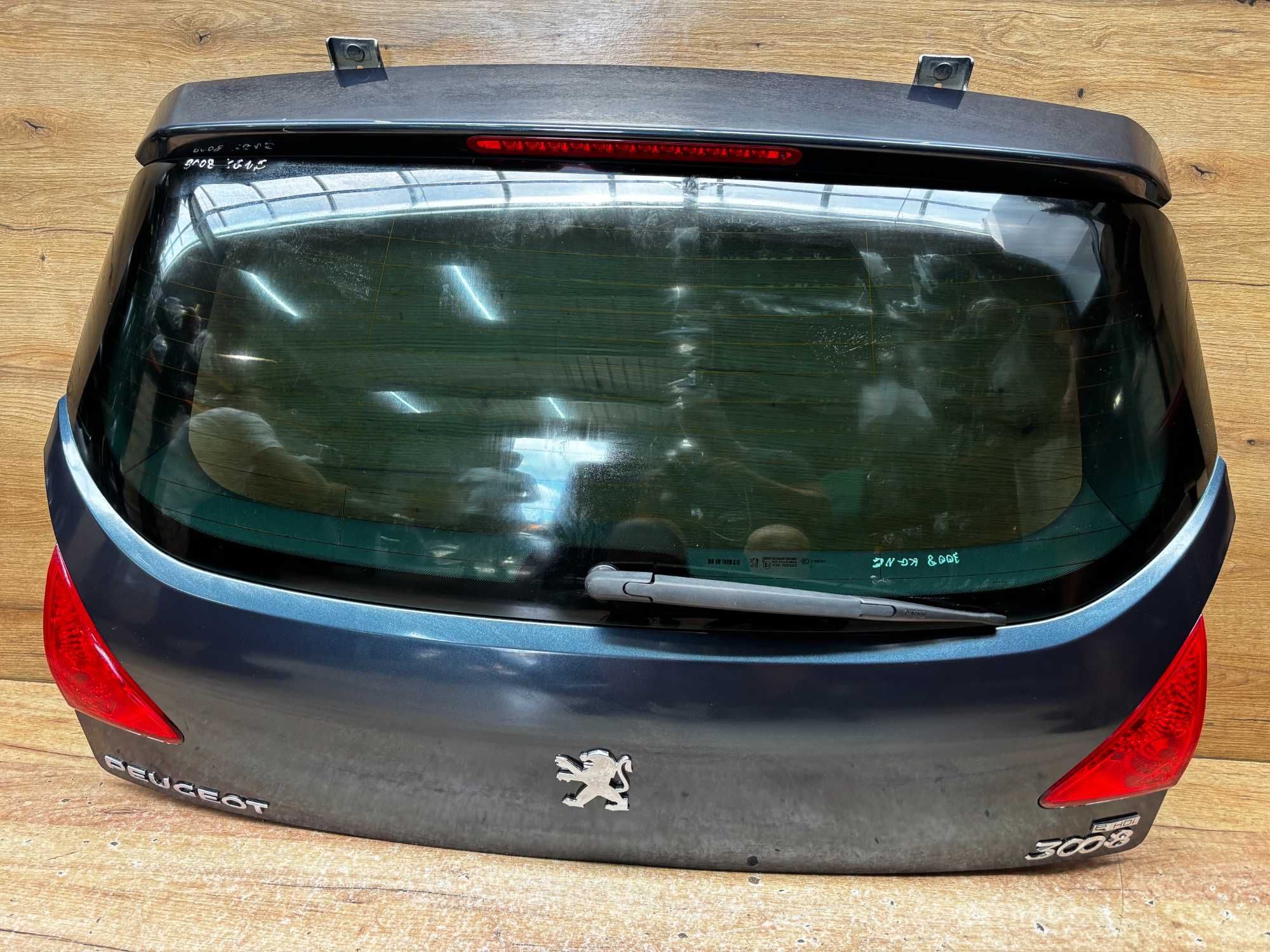 Klapa bagażnika Peugeota 3008 kolor kgnc
