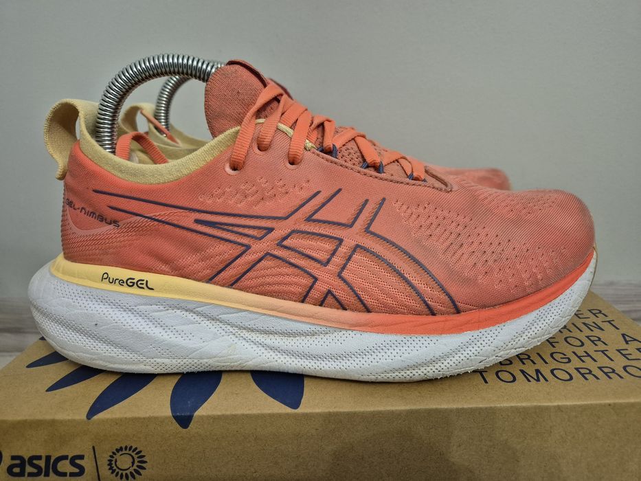 Buty damskie do biegania Asics Gel-Nimbus 25 rozmiar 40.