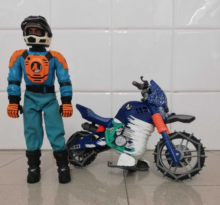 Action Man Polar Mission, boneco e mota, pouco uso, imperdível