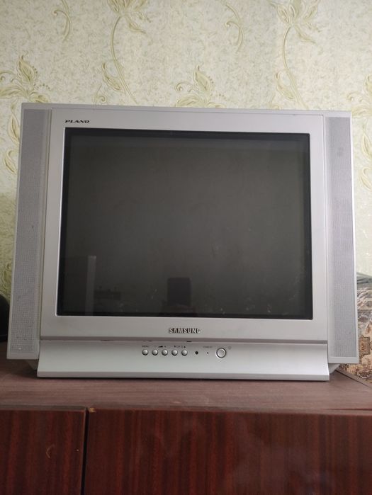 Продам телевизор