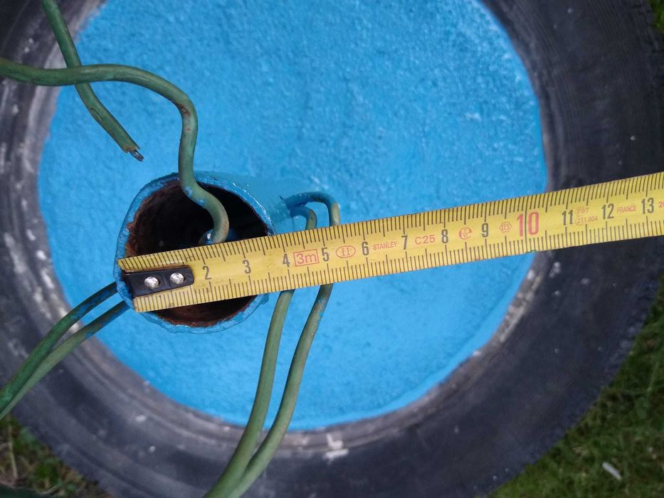 Betonowy stojak pod parasol