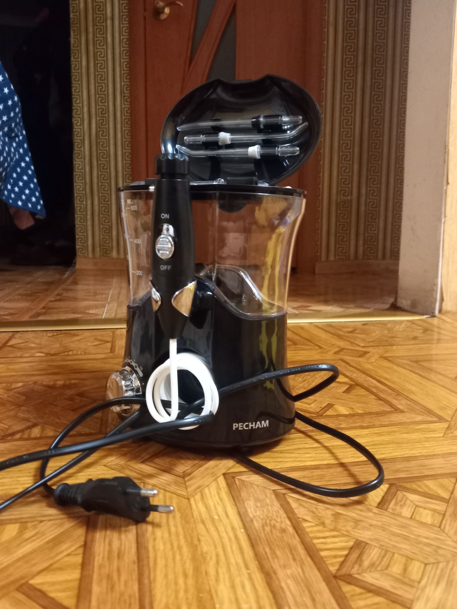 Ирригатор для очистки полости рта