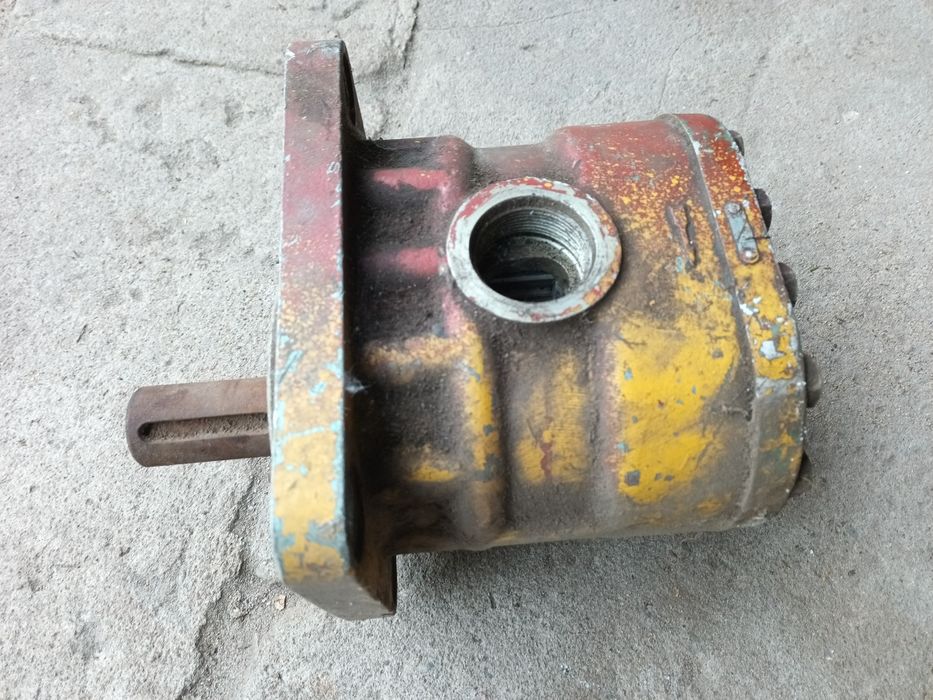 Pompa hydrauliczna olejowa PZ 6.3. plomby