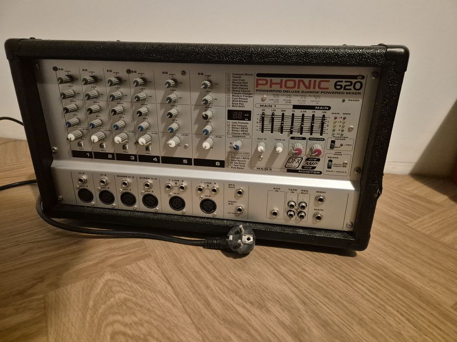 Mixer phonic 620