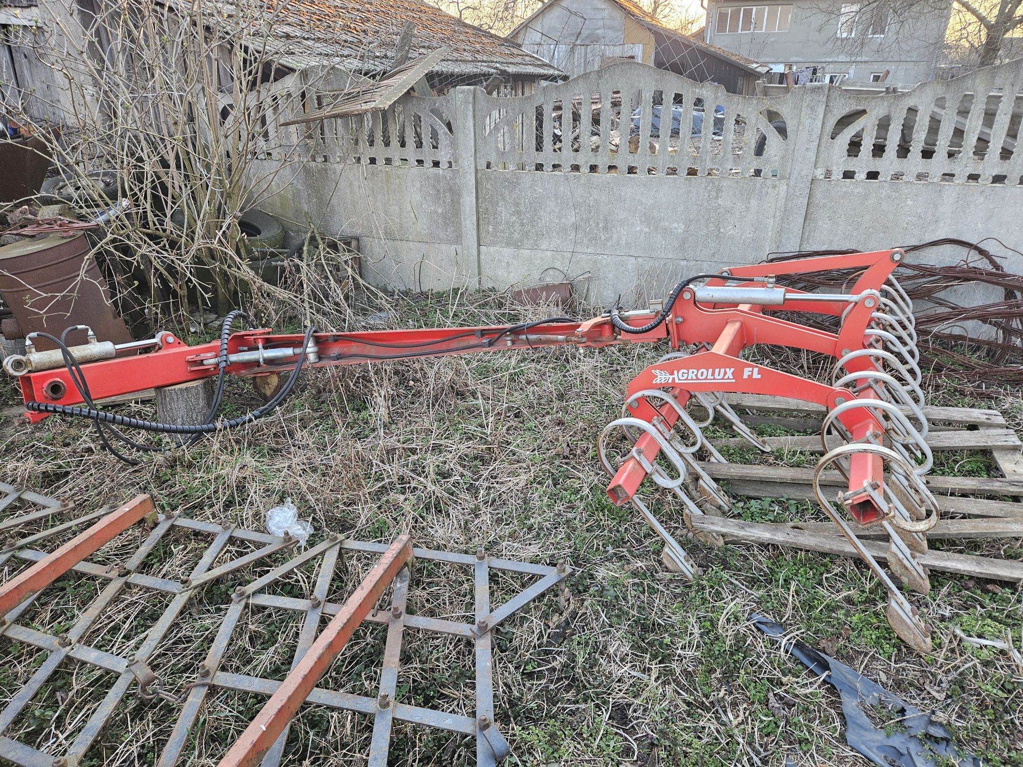 Pacomat pakomat do pługa obrotowego/zagonowego. Pług 4 skibowy