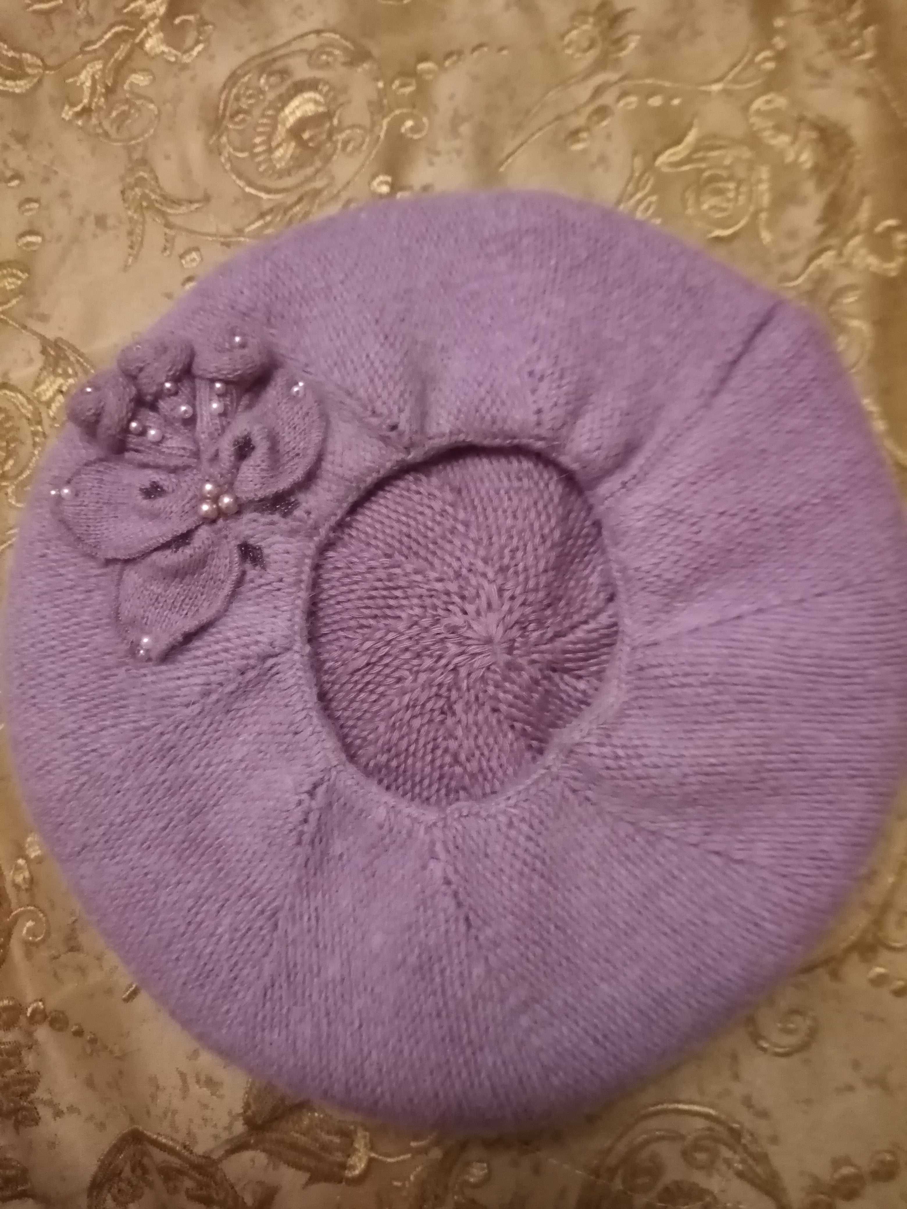 Зимовий берет, шапка жіноча