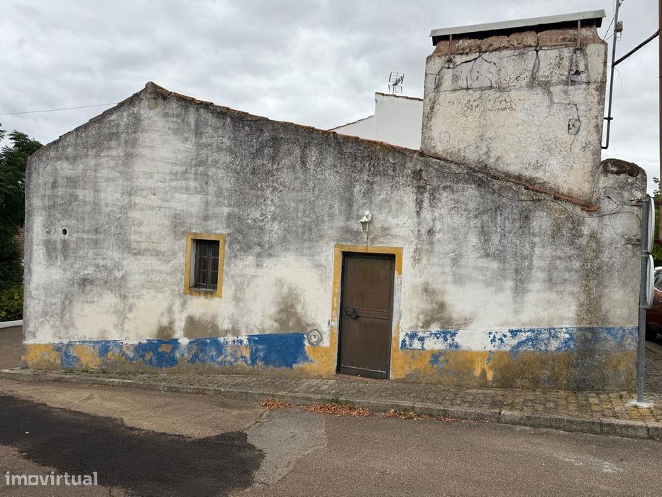 Moradias Geminadas com Potencial de Valorização em Vaiamonte