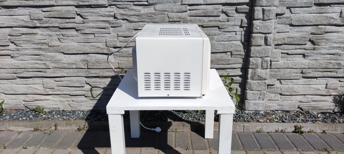 Mikrofala AMICA AMG 17M70 1200W