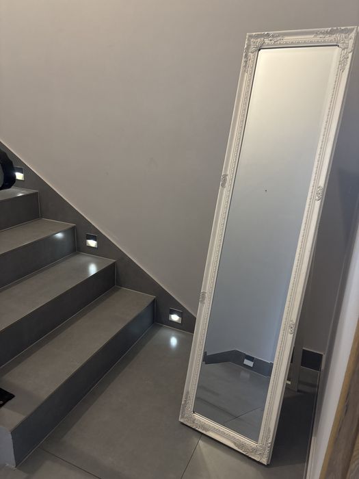 Lustro stojące Białe przecierane