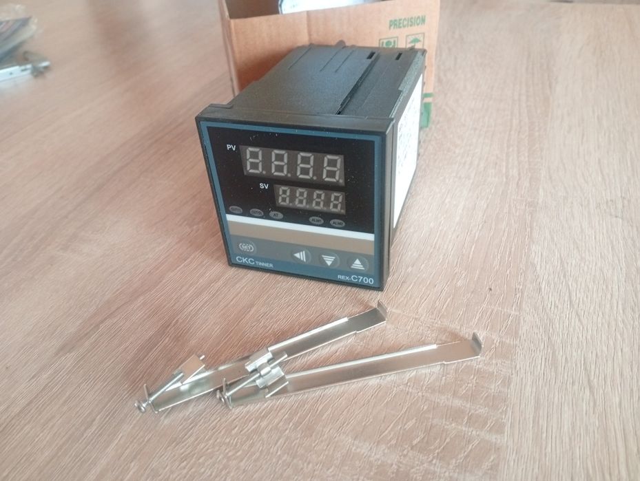 PID ПИД контроллер REX-C700 регулятор температуры термостат вихід реле