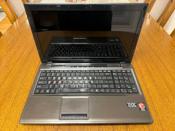 Laptop gamingowy MSI GE620DX i5-2430M/8GB/SSD256/GT635/W10Pro stan bdb