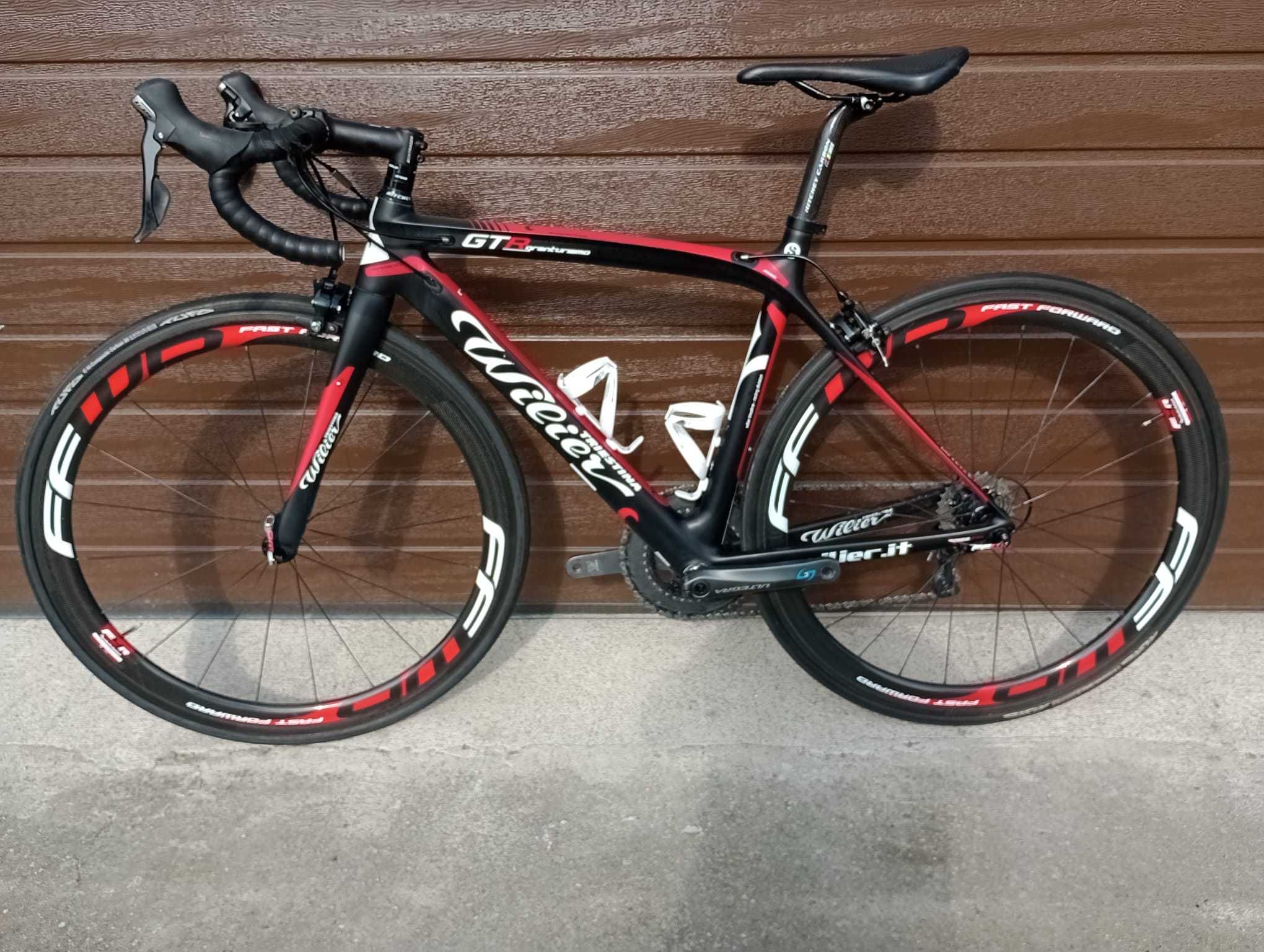 Rower szosowy Wilier GTR karbon pomiar mocy S 50 stożki 105 Ultegra