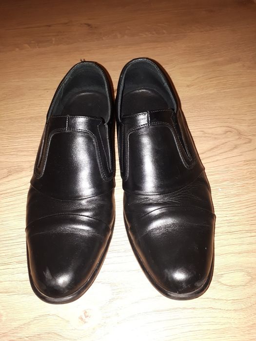 Buty ze skóry do garnituru