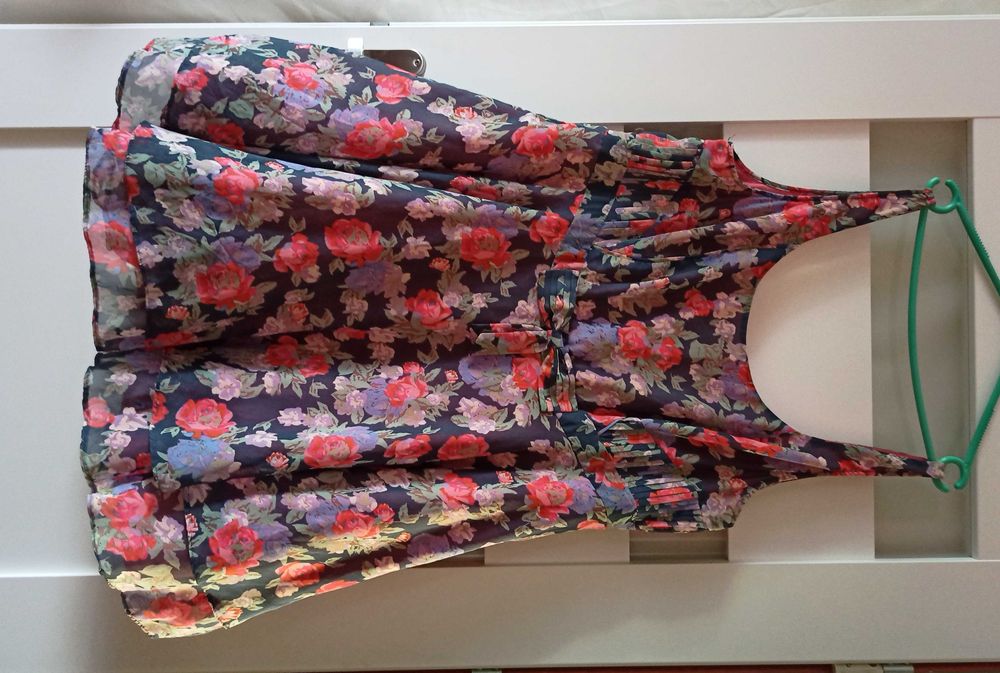 Zwiewna fioletowa sukienka w kwiaty Inspire New Look