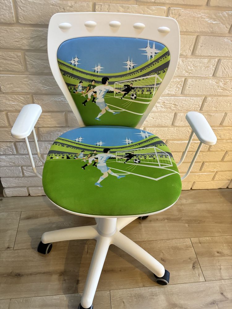 Krzeslo biurkowe dziecięce Nowy Styl Ministyle