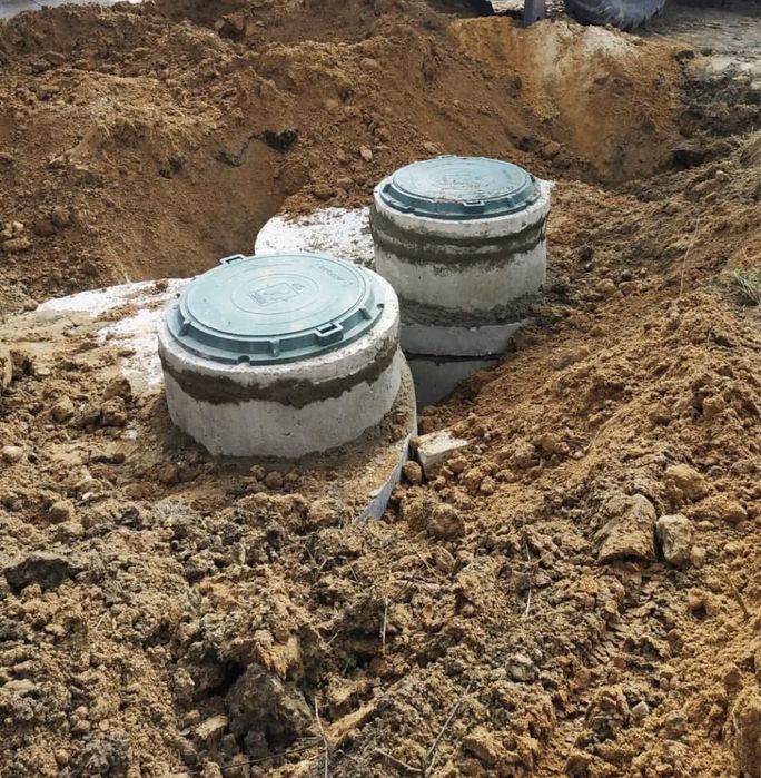 Бетонні кільця. Монтаж септиків. Копання траншей.