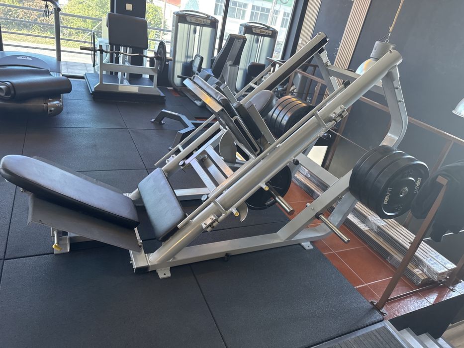 Leg Press Hack Squat