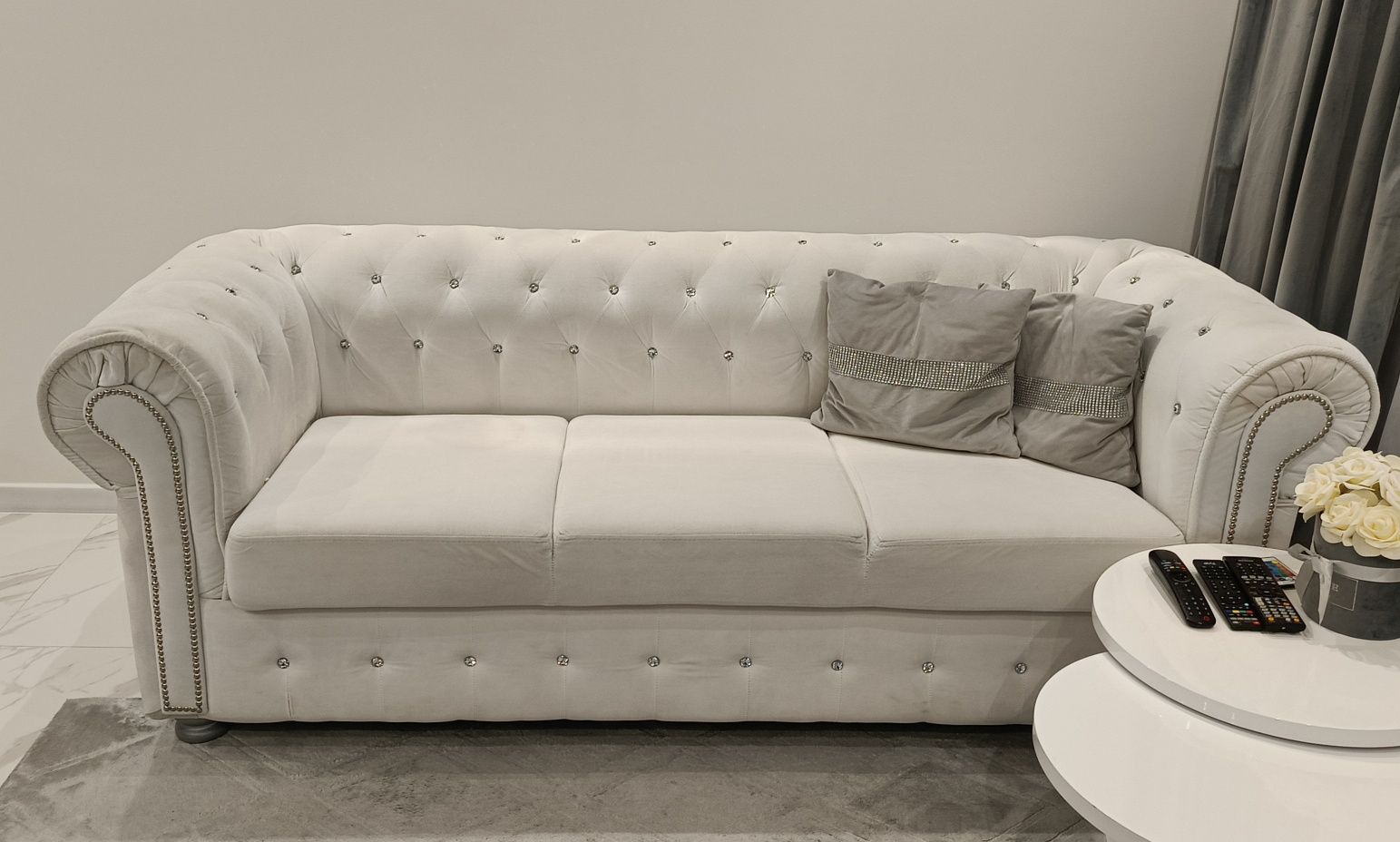 Sofa chesterfield