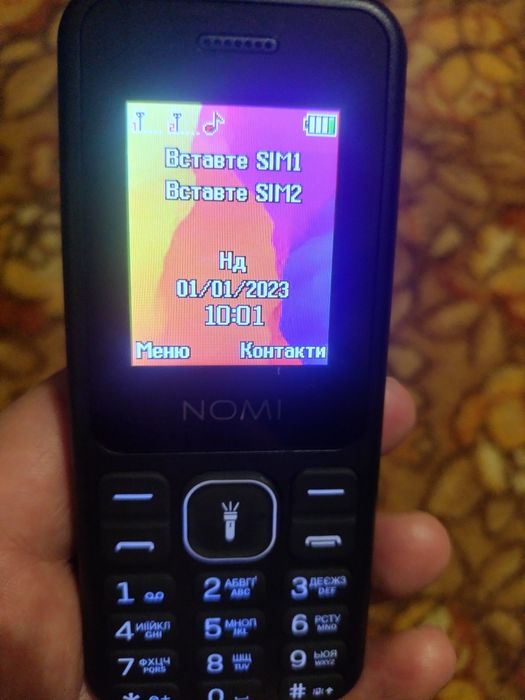 Новый кнопочный телефон NOMI i1880