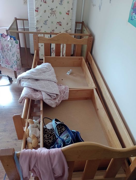 Łóżko, łóżeczko dziecięce,sprzedam oddam