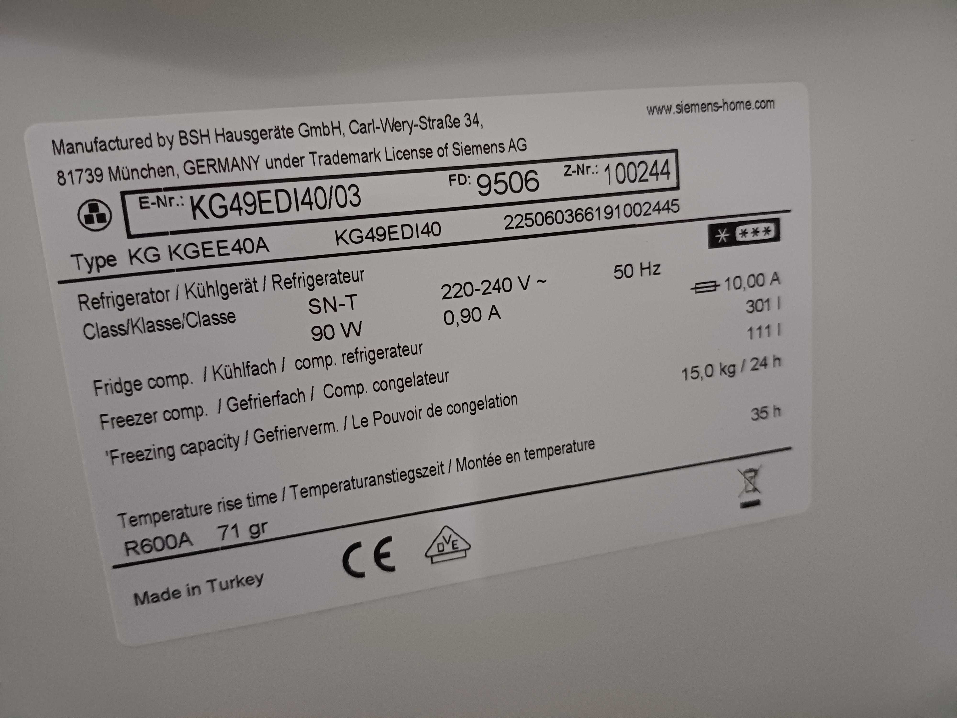 Lodówka lodówko-zamrażarka  KG49EDI40 A+++