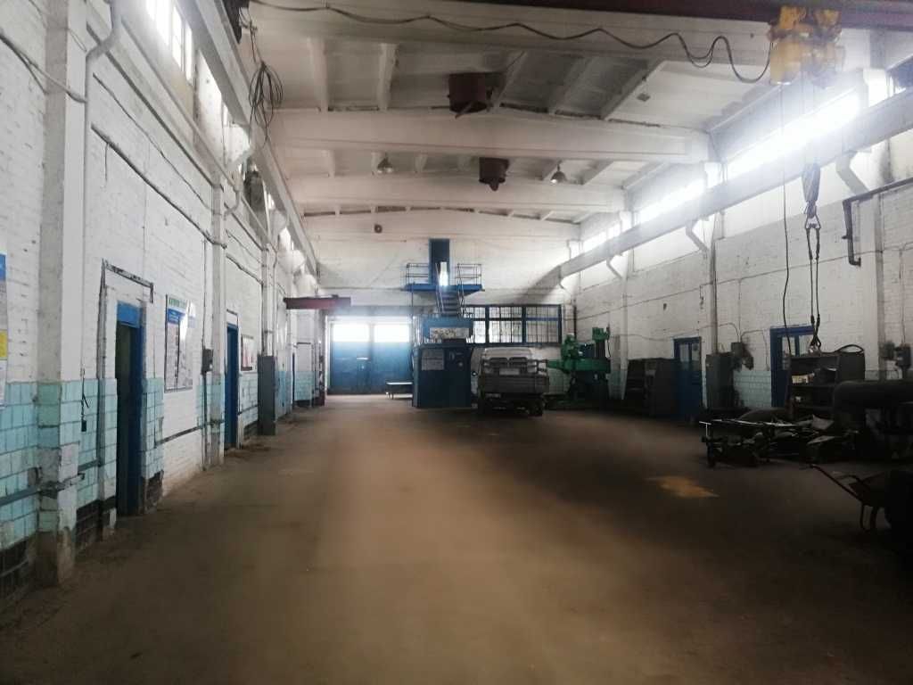 Продам діючу базу в місті Вінниця. Землю приватизовано 2.5 гектарів.